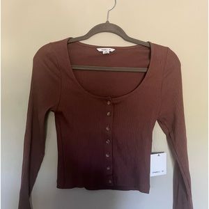 Long sleeve top from Oneill surf shop, never been worn with the tags on